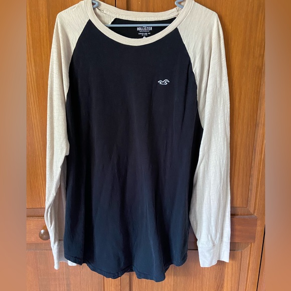 Hollister Men’s Curved Hem long sleeve Tee - Picture 1 of 8